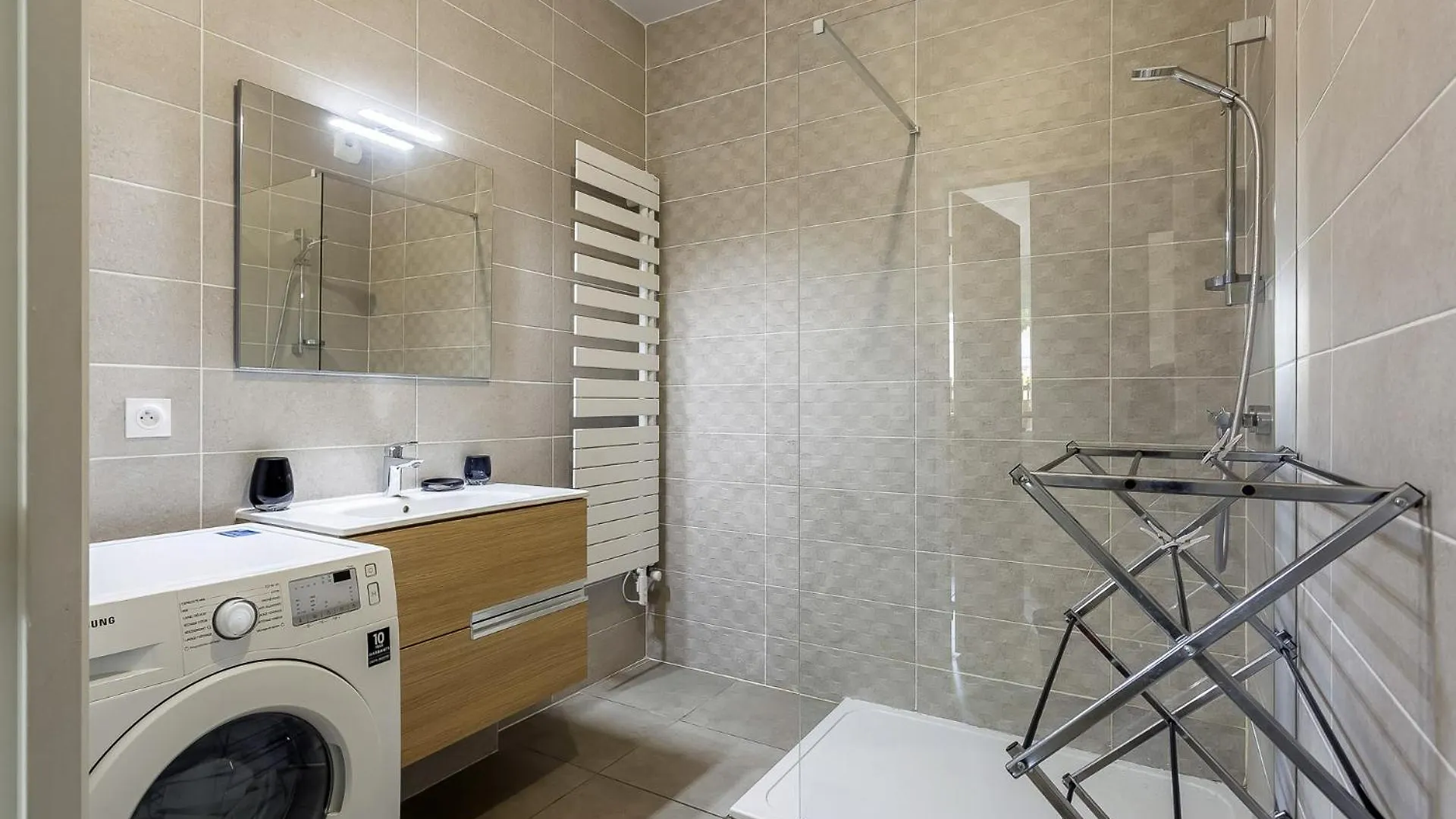 DIFY Sedallian - Vaise Lyon Apartment
